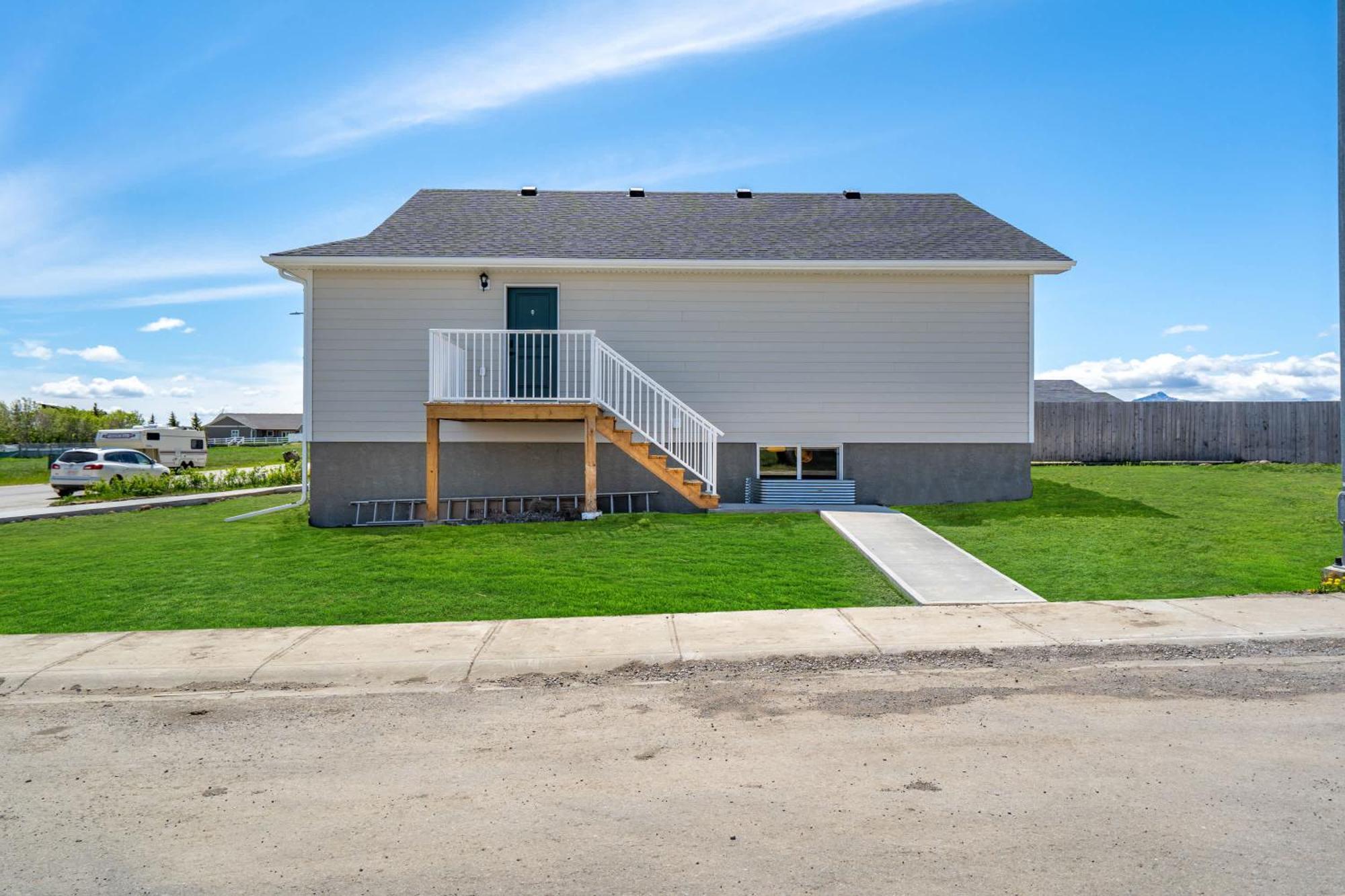 Livingston Way I Sleep 6 I Netflix I Kitchen I Tv Villa Pincher Creek Exterior photo